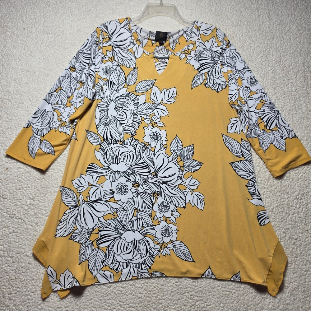 JM Collection Yellow Floral Tunic Top Rhinestone Keyhole Sharkbite Hem Large